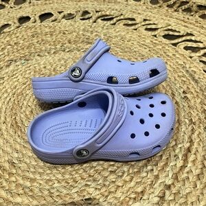 Crocs Classic Kids Clogs Sz 1 J1 Comfort Mystic Purple Ankle Strap Slip-On Shoes